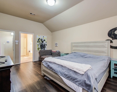 13312 Highland Lake Lane - Photo Thumbnail 21
