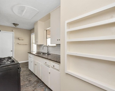6610 Granite Street - Photo Thumbnail 4