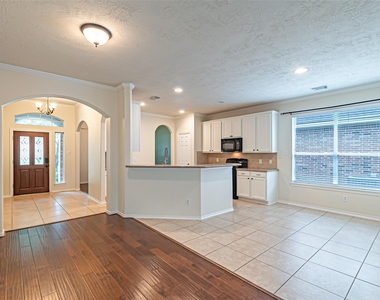17911 Serene Shore Drive - Photo Thumbnail 19