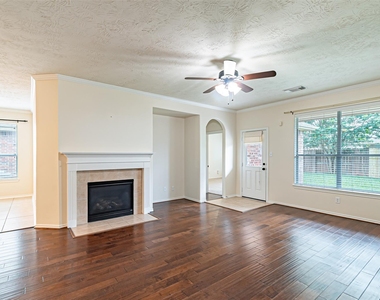 17911 Serene Shore Drive - Photo Thumbnail 22