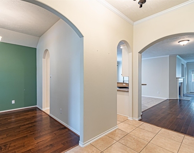 17911 Serene Shore Drive - Photo Thumbnail 10