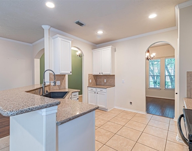 17911 Serene Shore Drive - Photo Thumbnail 15