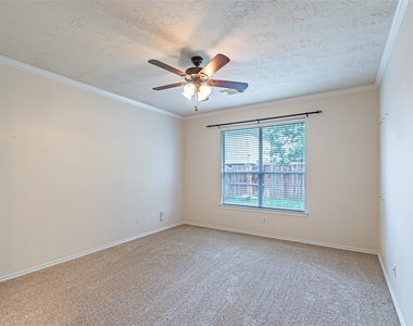 17911 Serene Shore Drive - Photo Thumbnail 28