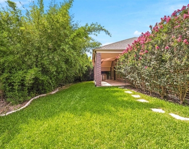 28319 Shining Creek Lane - Photo Thumbnail 18