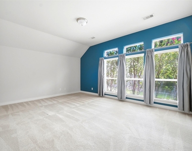 28319 Shining Creek Lane - Photo Thumbnail 10