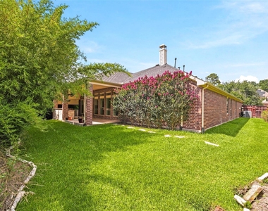 28319 Shining Creek Lane - Photo Thumbnail 17