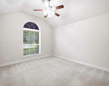 28319 Shining Creek Lane - Photo Thumbnail 13