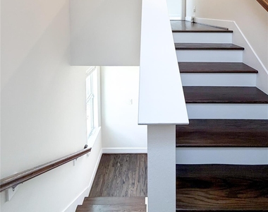 1803 Crestdale Drive - Photo Thumbnail 19