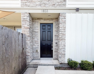 1803 Crestdale Drive - Photo Thumbnail 3