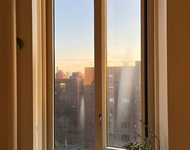 Stuyvesant Oval - Photo Thumbnail 3