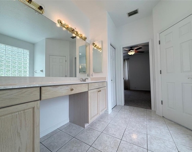 4690 W Tomahawk Drive - Photo Thumbnail 20