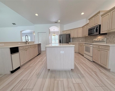 4690 W Tomahawk Drive - Photo Thumbnail 10