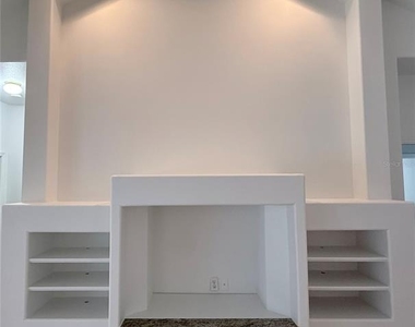 4690 W Tomahawk Drive - Photo Thumbnail 8