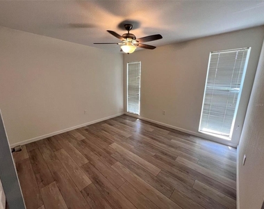 3339 Van Nuys Loop - Photo Thumbnail 6