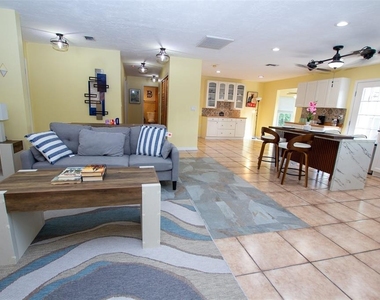 7941 Sycamore Drive - Photo Thumbnail 9