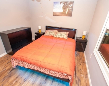 7941 Sycamore Drive - Photo Thumbnail 13
