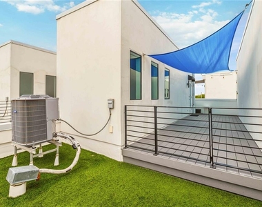 1332 W Gray Street - Photo Thumbnail 26