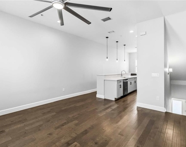 1332 W Gray Street - Photo Thumbnail 19