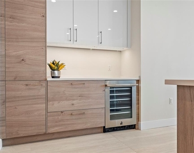 301 1st Street S - Photo Thumbnail 7