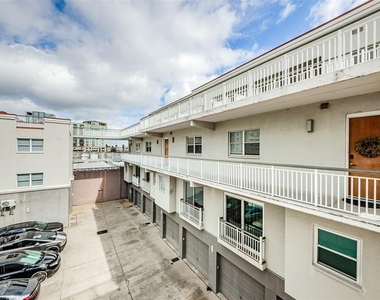 1002 Channelside Drive - Photo Thumbnail 31