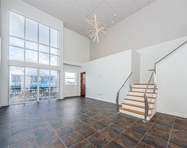 1002 Channelside Drive - Photo Thumbnail 3
