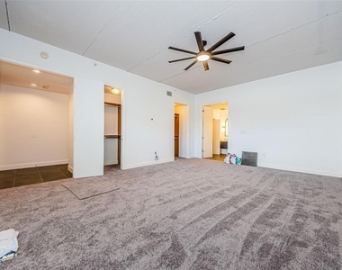 1002 Channelside Drive - Photo Thumbnail 15