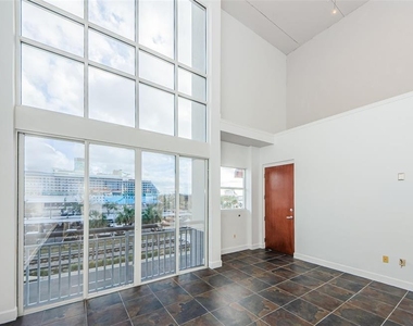 1002 Channelside Drive - Photo Thumbnail 10