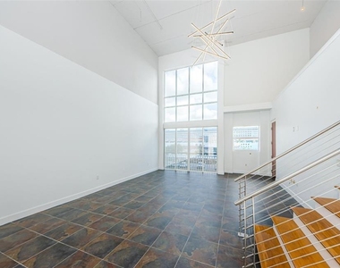 1002 Channelside Drive - Photo Thumbnail 13
