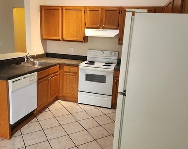 2747 Kavalier Drive - Photo Thumbnail 5