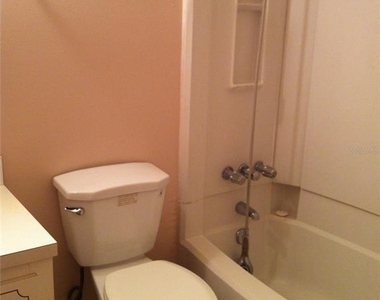 2747 Kavalier Drive - Photo Thumbnail 10