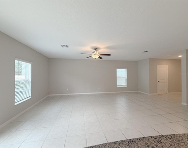 2122 Stellar Brilliance Way - Photo Thumbnail 34