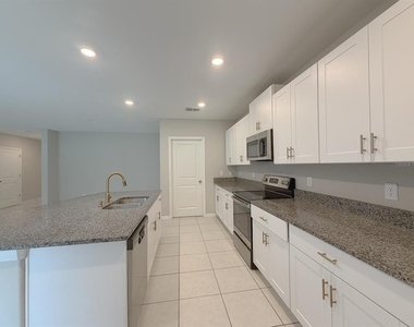 2122 Stellar Brilliance Way - Photo Thumbnail 10