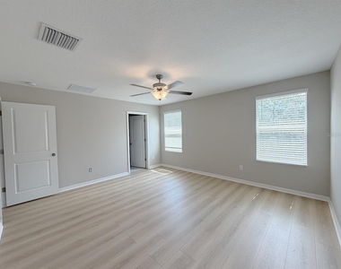 2122 Stellar Brilliance Way - Photo Thumbnail 42