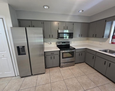 619 Knowles Road - Photo Thumbnail 3