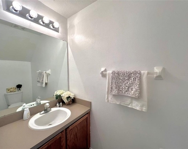 12425 Foxmoor Peak Drive - Photo Thumbnail 15