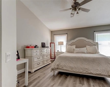 12213 Ravens Nest Place - Photo Thumbnail 31