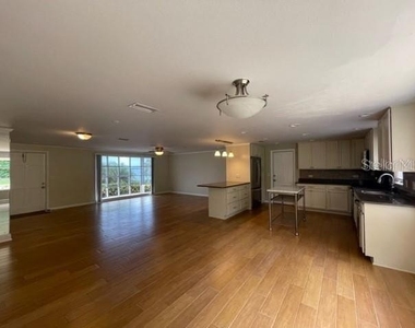 1326 Lake Ariana Boulevard - Photo Thumbnail 4