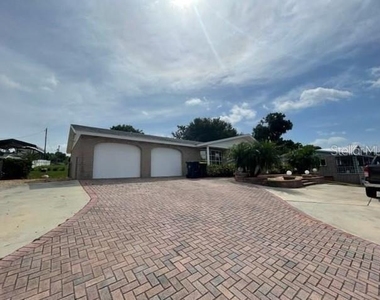 1326 Lake Ariana Boulevard - Photo Thumbnail 1