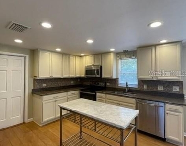 1326 Lake Ariana Boulevard - Photo Thumbnail 9