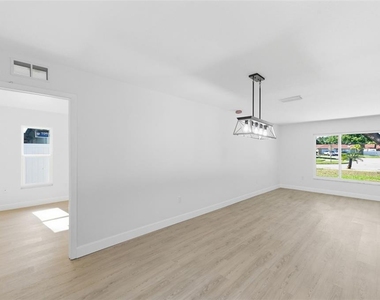 11180 113th Avenue - Photo Thumbnail 47