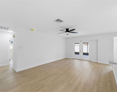 11180 113th Avenue - Photo Thumbnail 42