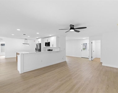 11180 113th Avenue - Photo Thumbnail 40