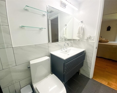 3134 Lake Pine Way - Photo Thumbnail 17