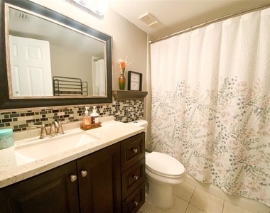 3134 Lake Pine Way - Photo Thumbnail 20
