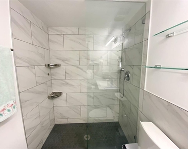 3134 Lake Pine Way - Photo Thumbnail 15