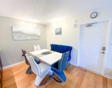 3134 Lake Pine Way - Photo Thumbnail 6