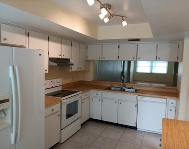 7560 92nd Street - Photo Thumbnail 3
