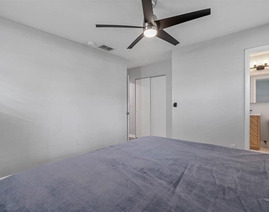 5104 W Cleveland Street - Photo Thumbnail 31