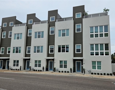 339 8th Street N - Photo Thumbnail 1