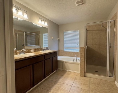 10405 Summer Azure Drive - Photo Thumbnail 23